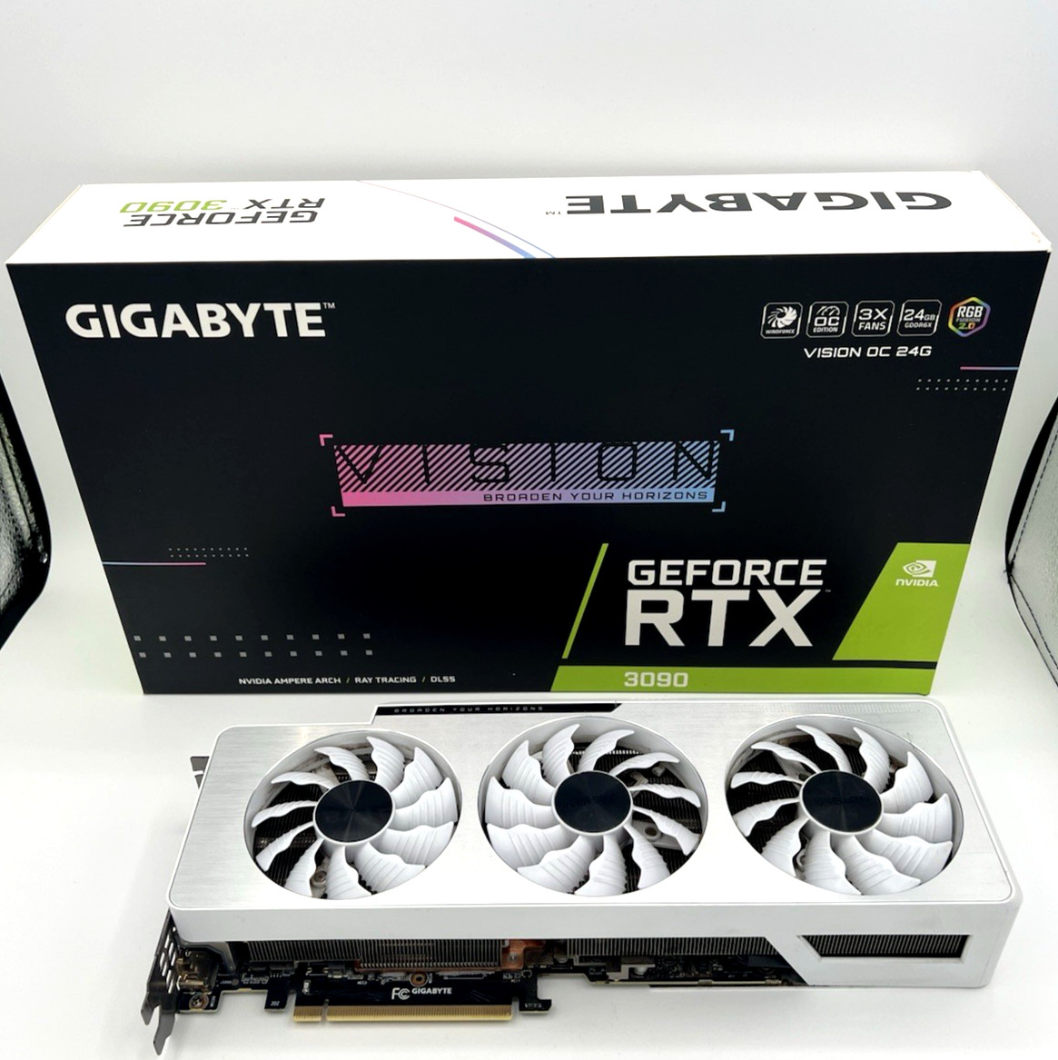 PCパーツ rtx3090 vision oc 24g GeForce RTX™ 3090 VISION OC 24G Key Features | Graphics Card