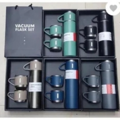 Vaccum flask with 2 cups