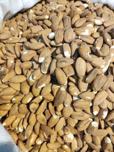Sanora Almond