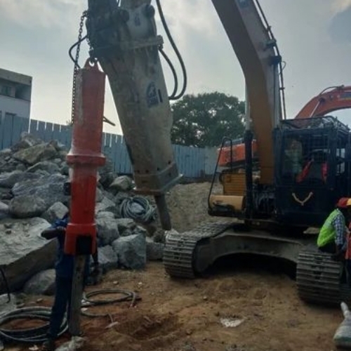 Hydraulic rock splitter