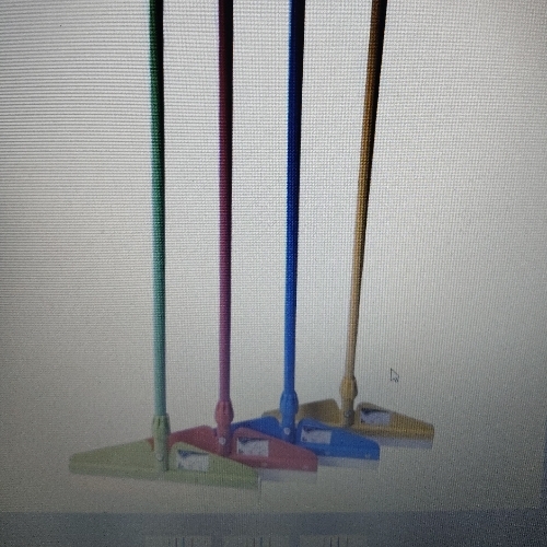 Plastic floor wiper 