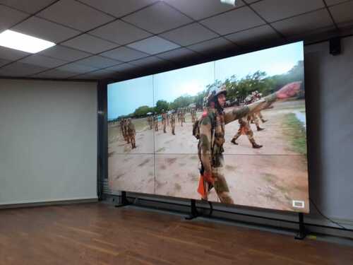 Indoor Video Wall - Features: Ultra-Clear Resolution