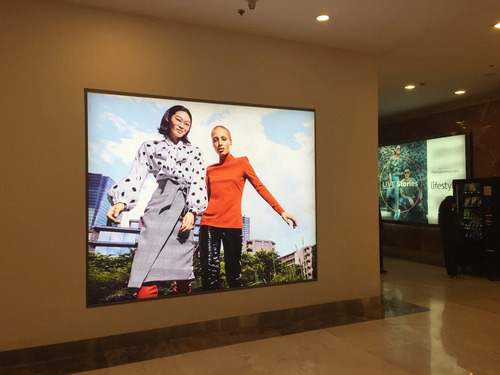 Light Box Display - Features: C