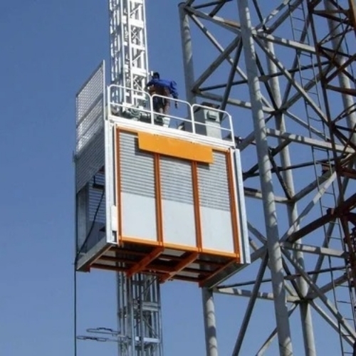 Passenger Cum Material Hoist