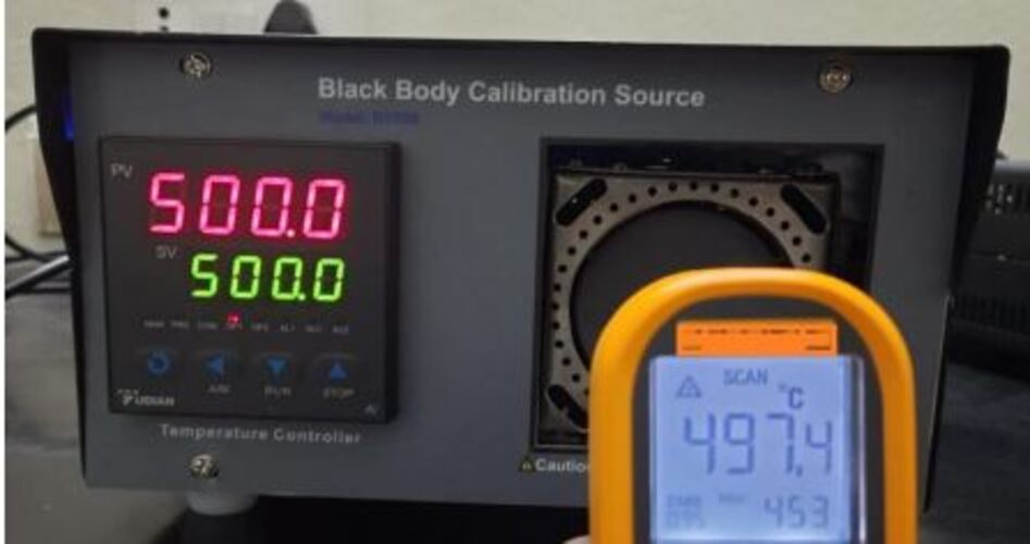 Black Body Temperature Calibrator - Color: Gray