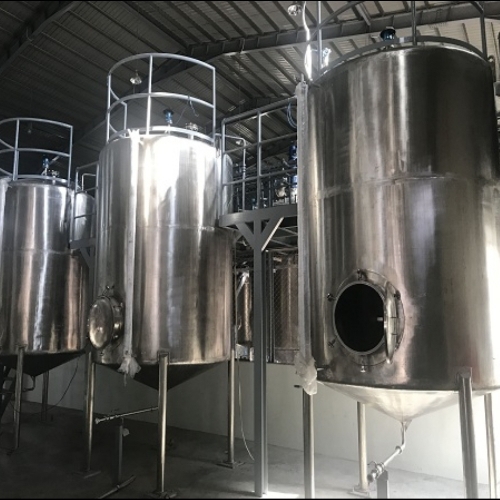 Vertical Juice Storage Tank