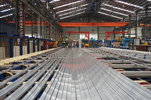 Metal Aluminium Extrusion Design Services - Color: Silver