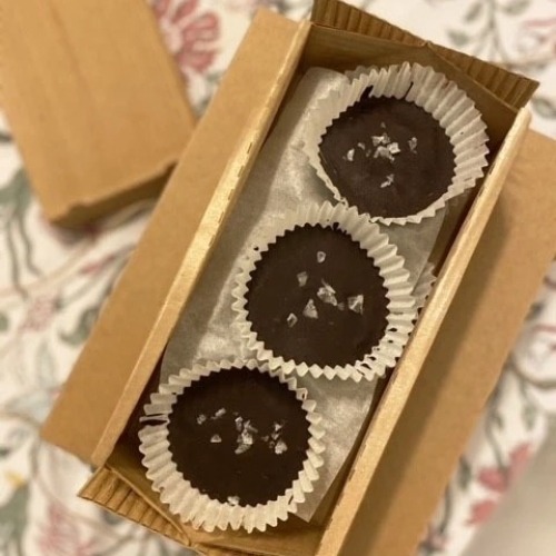 Food packaging box