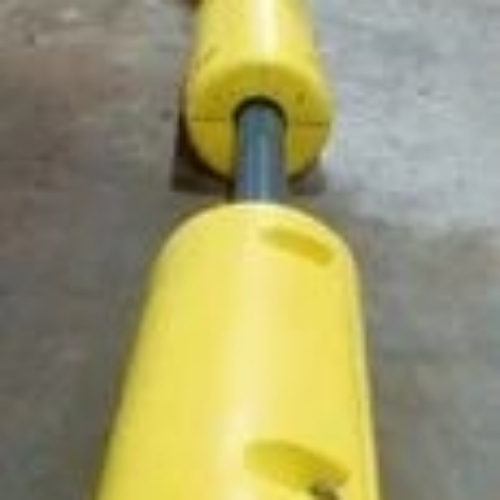 Oil pipeline float
