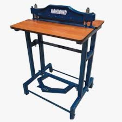 Creasing machine