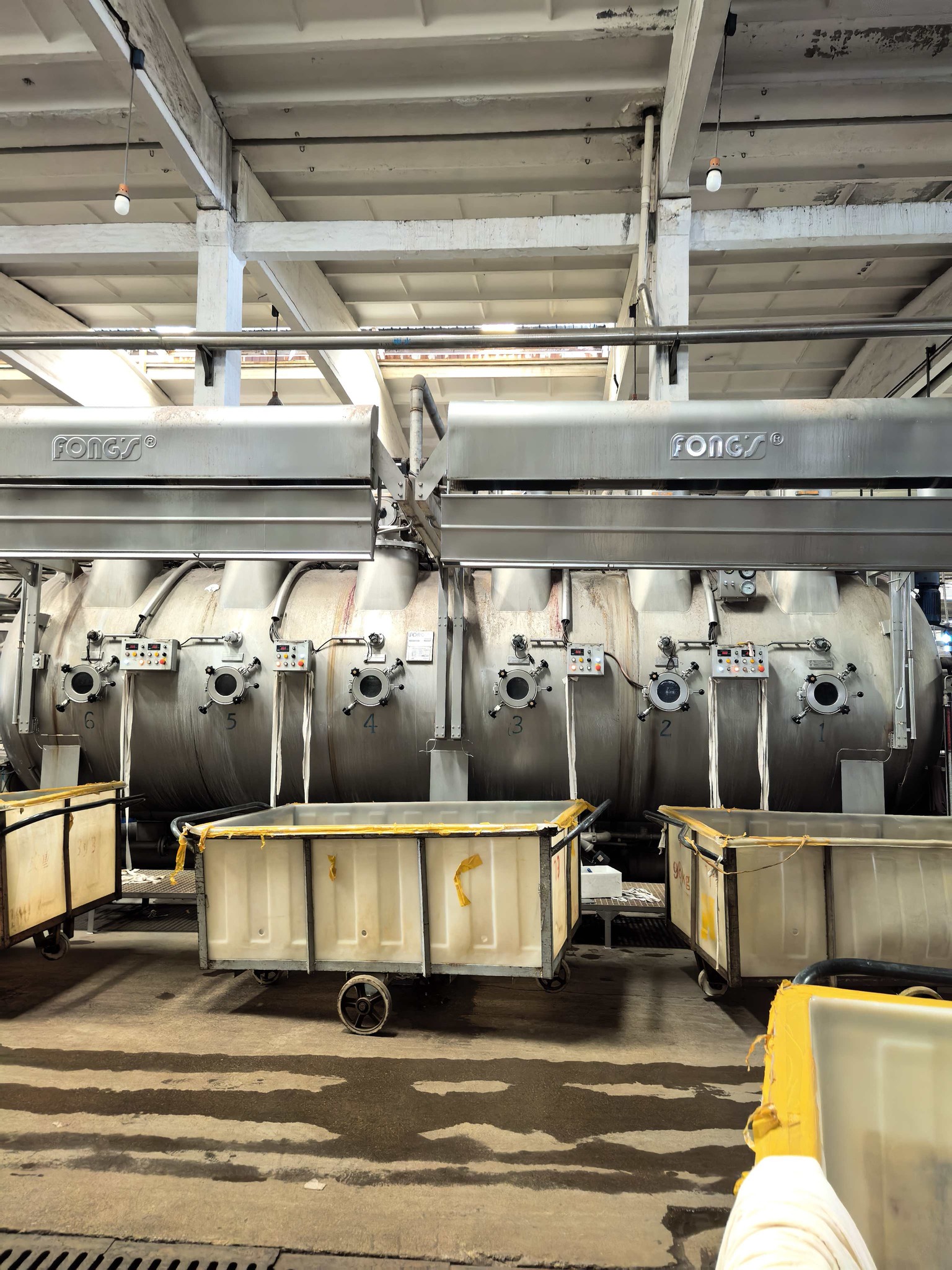 Sontech Ht Dyeing Machine - Manufacturing Year: 2000 Years
