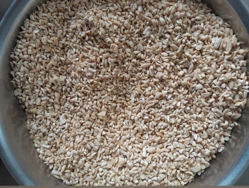 cashew kernels