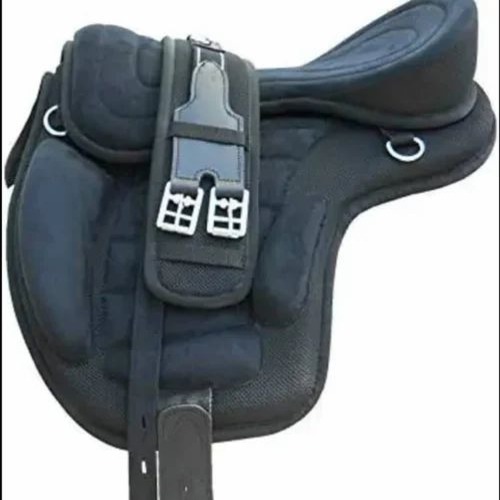 Freemax Treeless Saddle