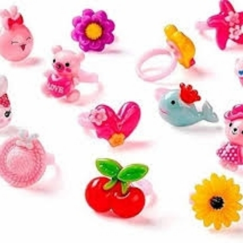Plastic toy ring