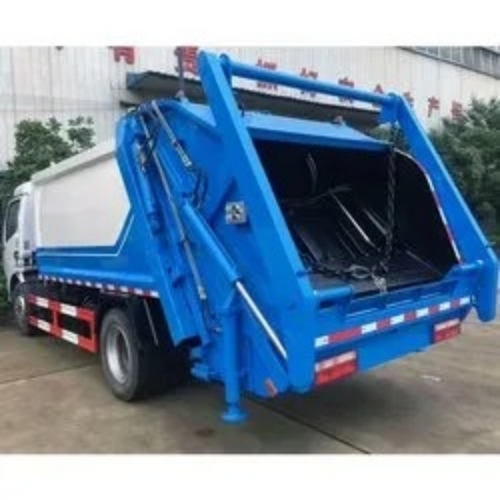 Rear load garbage vehicle