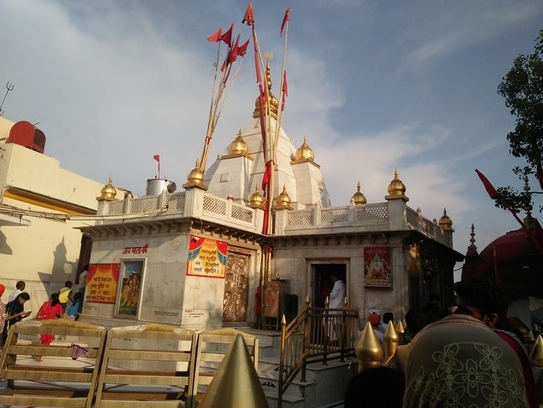 Bilaspur Naina Devi Temple Himachal Pradesh Tour Services