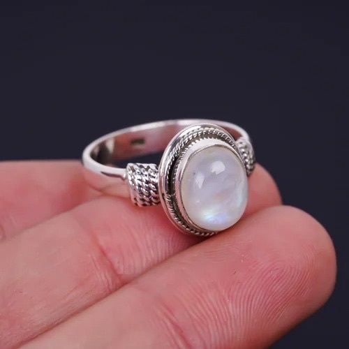 925 Sterling Silver Moonnstone Ring