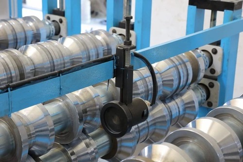 Roofing Sheet Roll Forming Machine