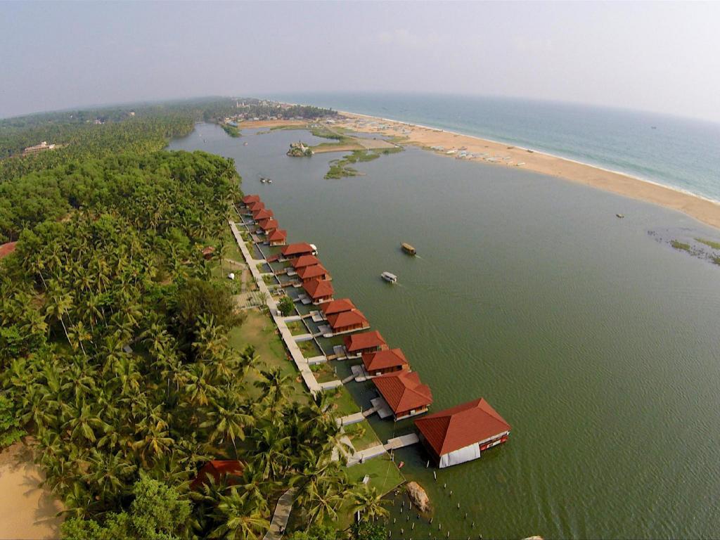 Alleppey Kochi Munnar Package 3N 4D Tour Services