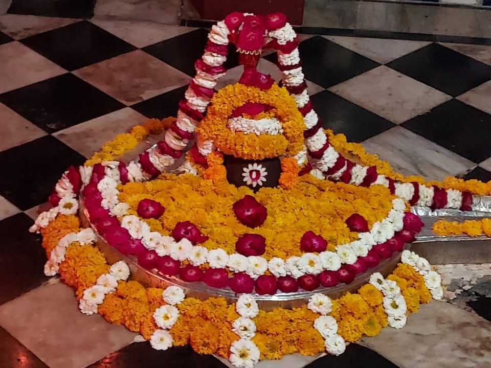 Kashi Vishwanath 12 Jyotirlinga Temples Travel Services