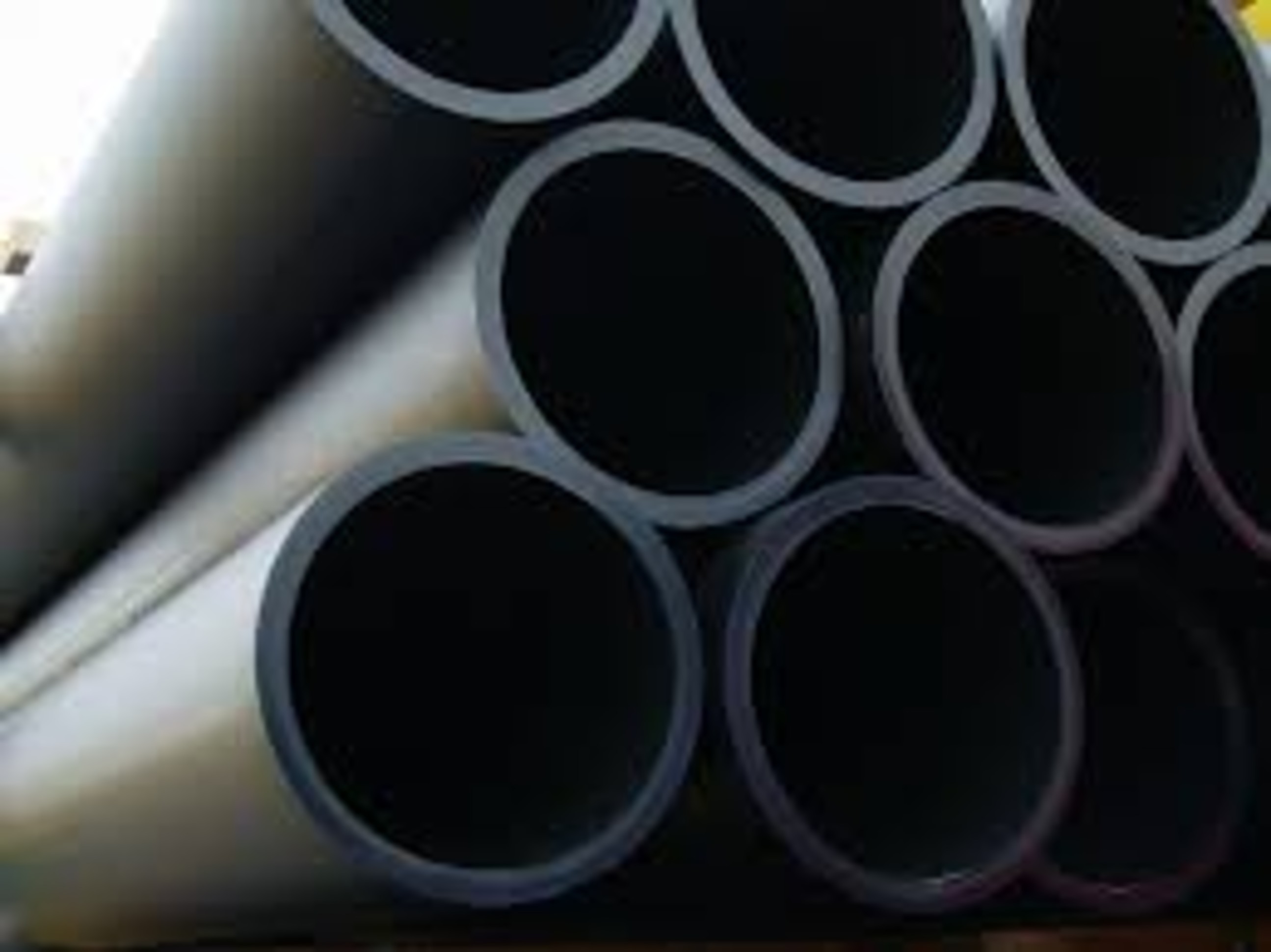 160Mm Pn16 Hdpe Pipe - Color: Black
