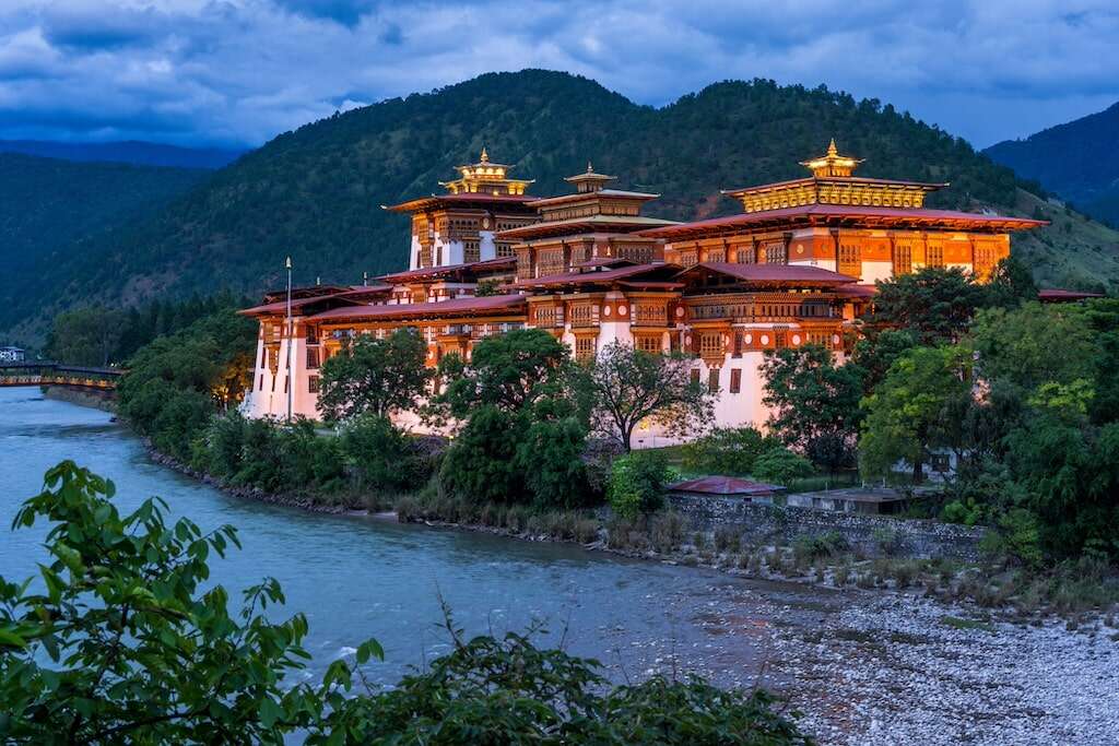 Bhutan 7 Days 1 Country Tour Travel Services