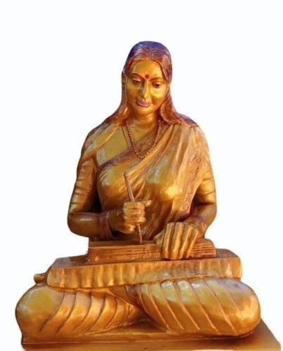 Bronze Kaviyathri Molla Garu Statue