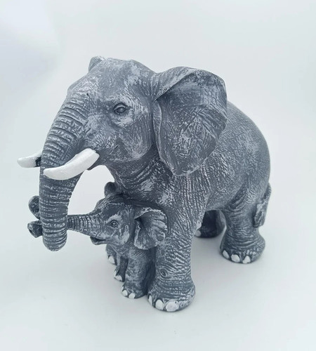 Mom & Baby Elephant Statue - Material: Resin