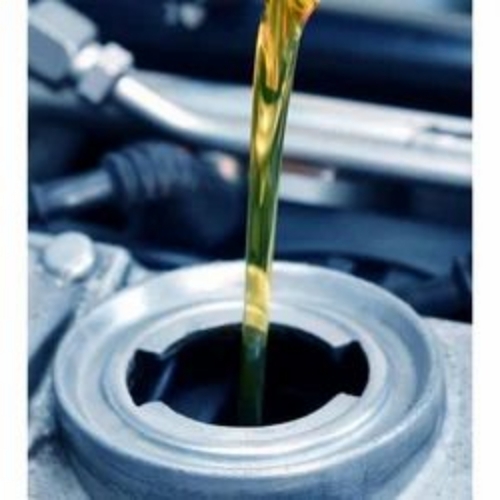 Lubricating Engine Oil