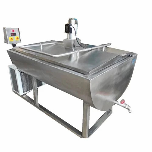 Bulk Milk Cooler - Capacity: K T/Hr