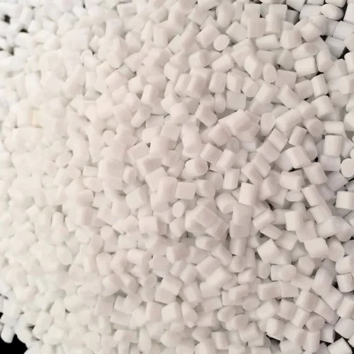 White Masterbatch - Particle Size: 2 To 5 Mm