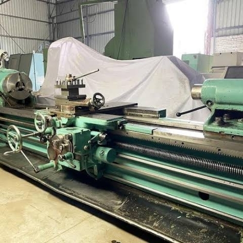 Heavy Duty Lathe Machine