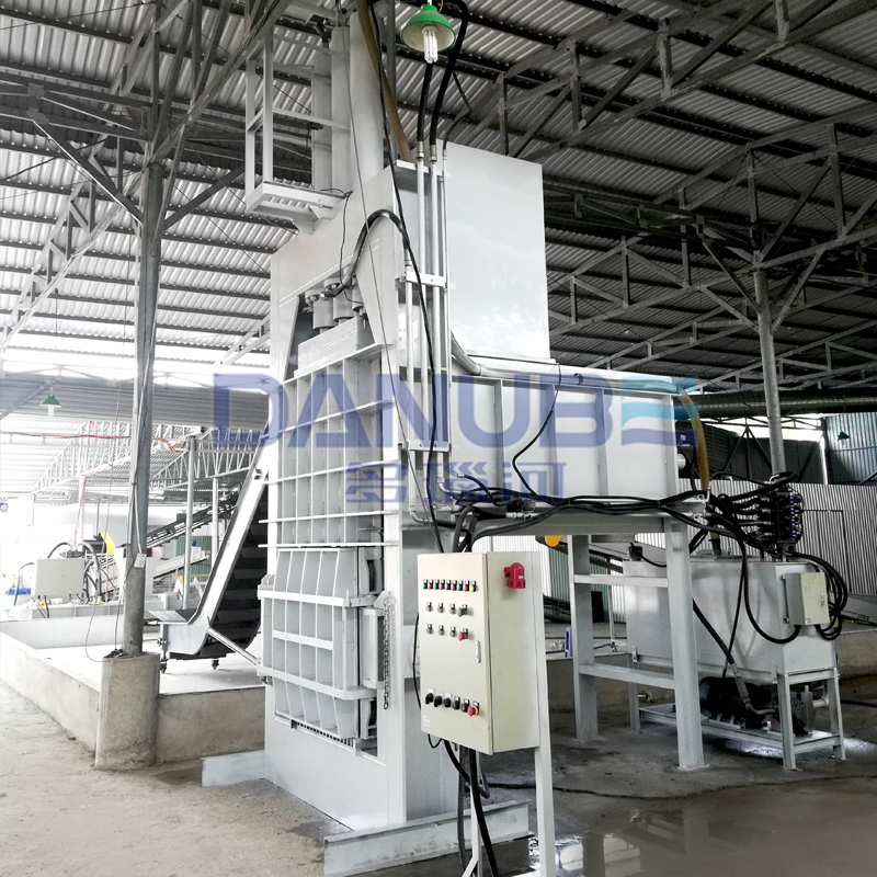 Vertical Coconut Fiber Compressing Baler Coconut Fiber Compactor Baling Machine Straw Baler - Color: Customized
