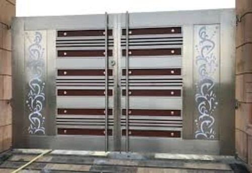 Main Steel Gate - Feature: Rot Proof