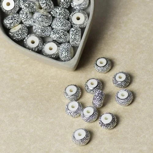 Sugar Balls - Moisture (%): 99%