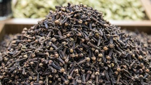 Aromatic Spice Dry Cloves - Shape: Block