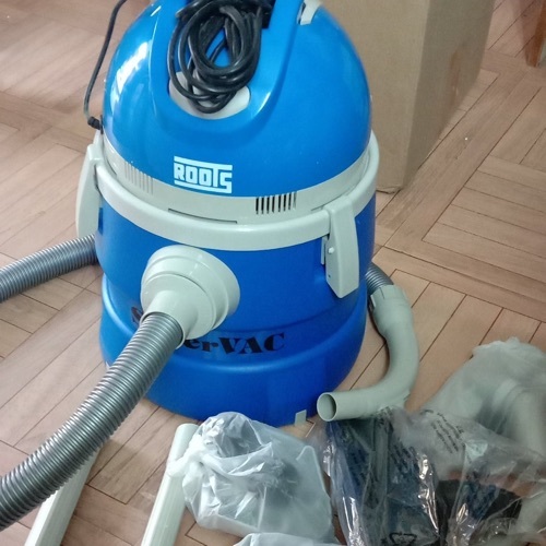 Car carpets cleaning machine 