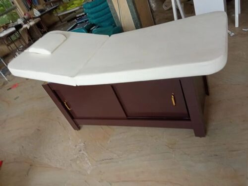 Comfortable Spa Massage Bed