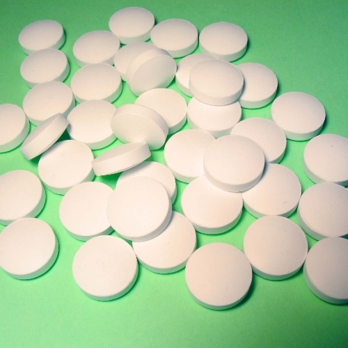 Pharmaceutical table