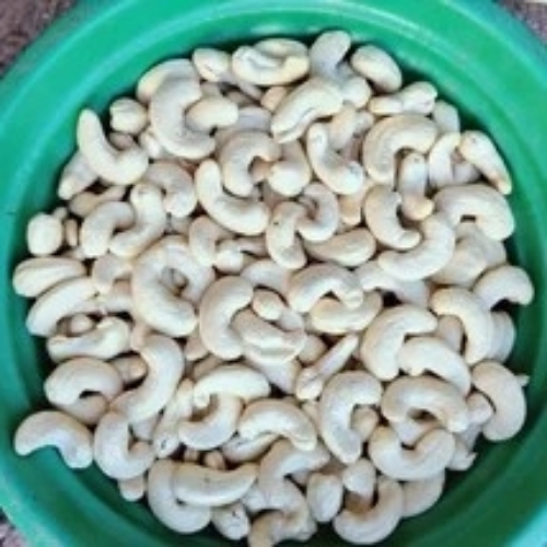 Dried Cashew Nuts