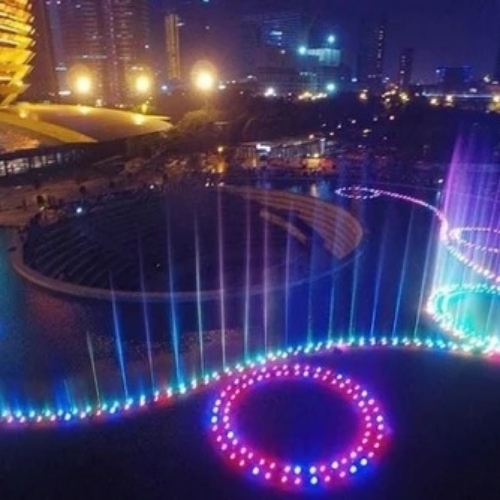 Floating musical fountain 