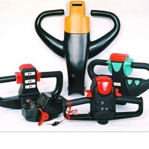 Forklift tiller head