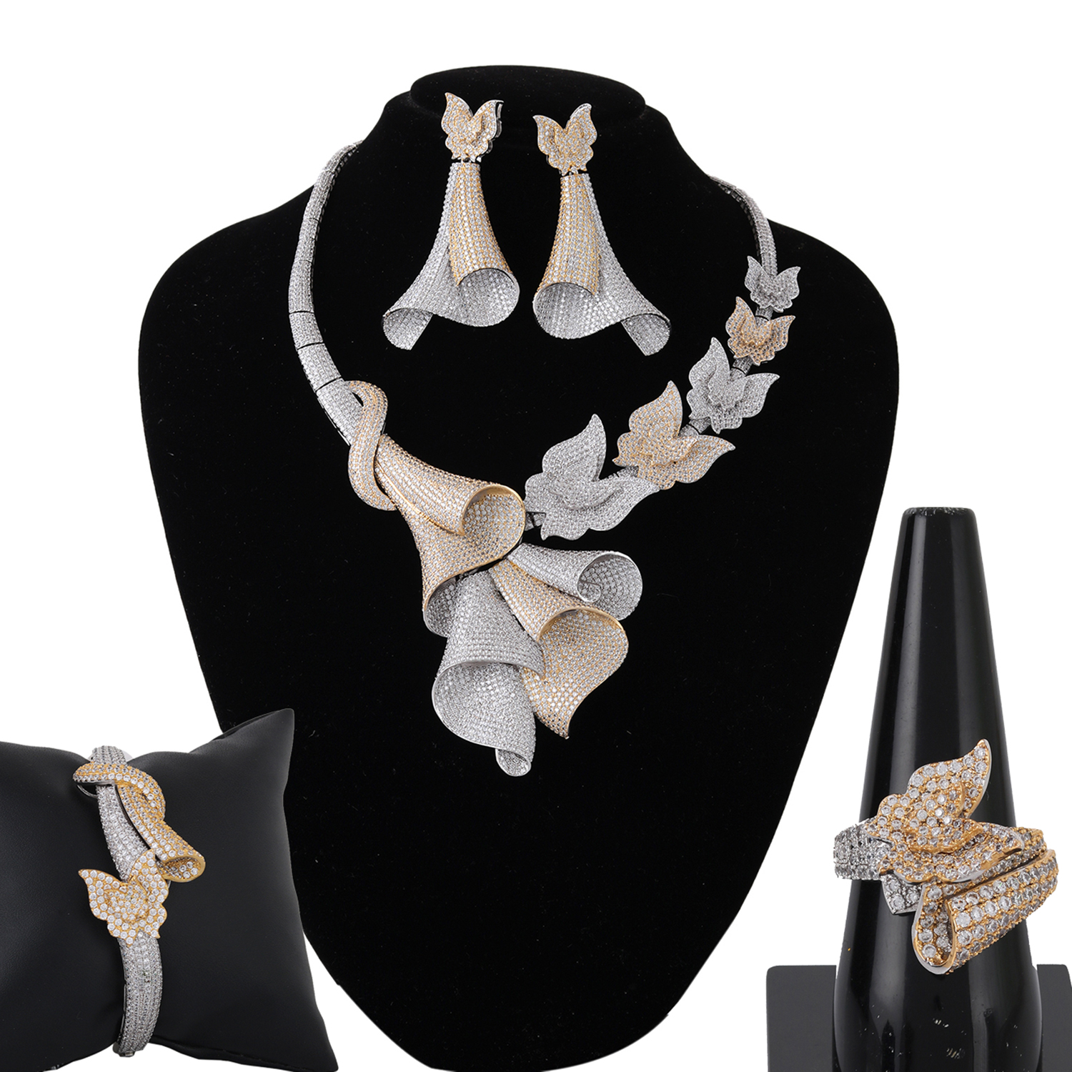 Necklace Set