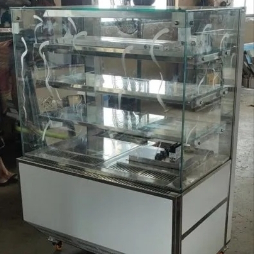 Cake pastry showcase