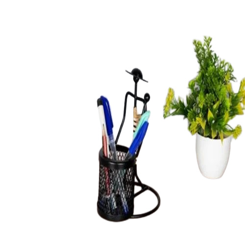 Lady Holder Pen Stand