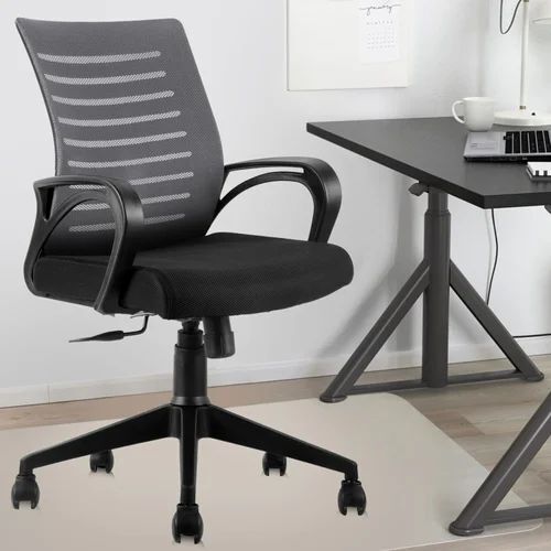 Plastic Office Chair - Material: Aluminum