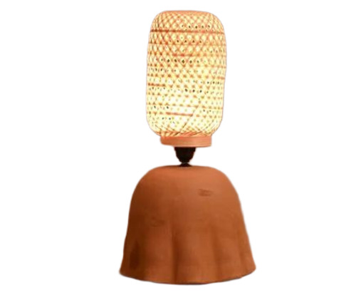 Pineapple Shape Wood Table Lamp