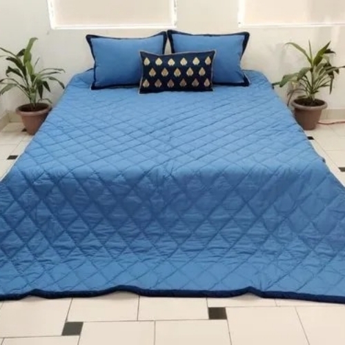 Cotton quilted bedcover