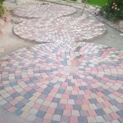 Cobble paver