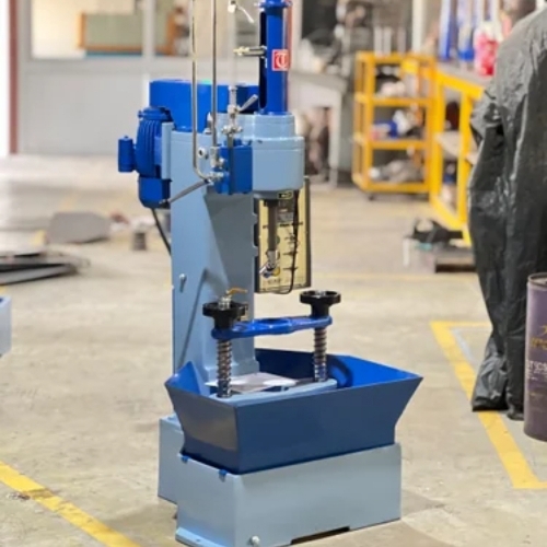 Hydraulic honing machine